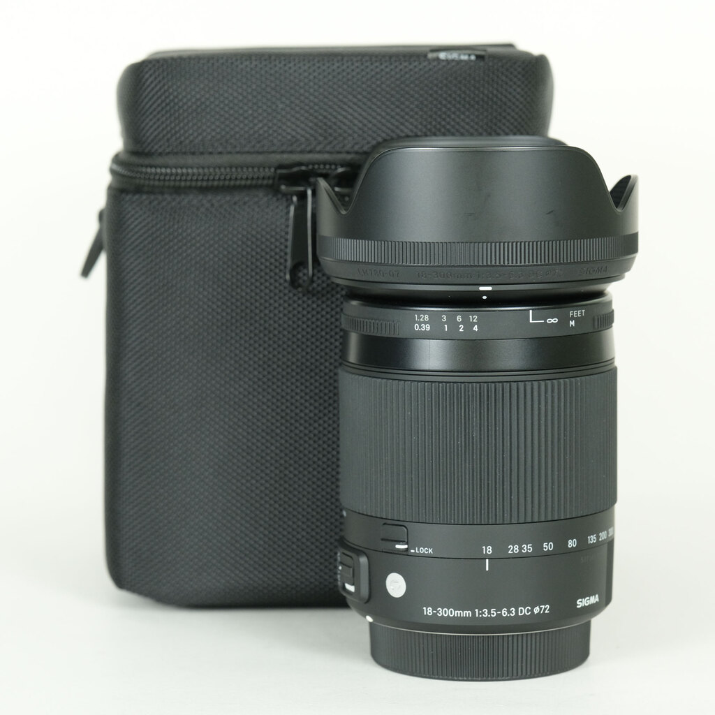 SIGMA 18-300mm F3.5-6.3 DC MACRO OS HSM�bContemporary [�V�O�}SA�p]