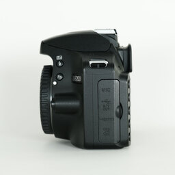 Nikon D3200ボディ ブラック