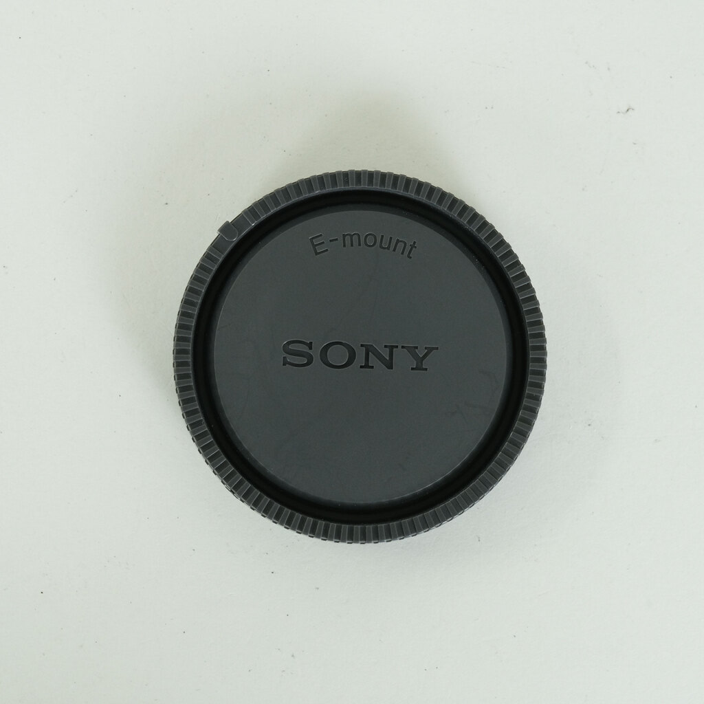 SONY E 35mm F1.8 OSS SEL35F18