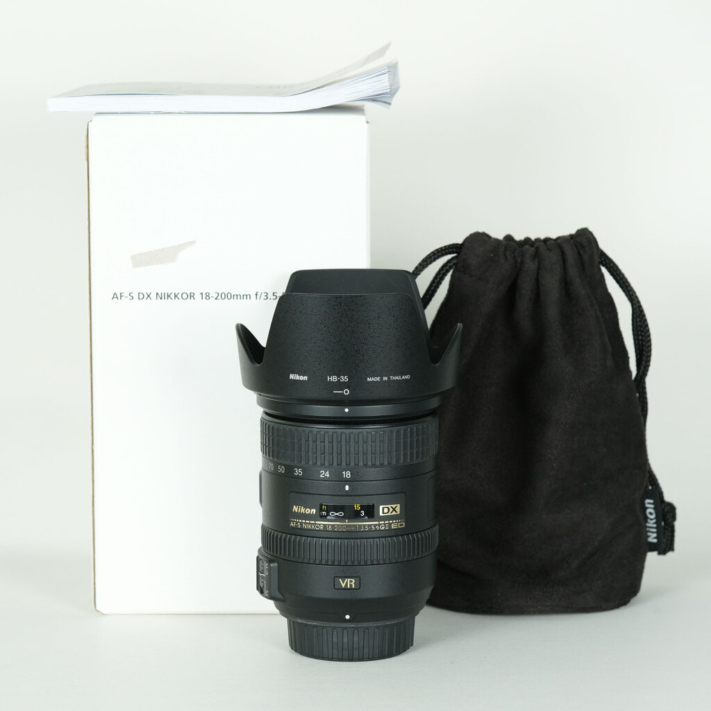 Nikon AF-S DX NIKKOR 18-200mm F3.5-5.6G ED VR II