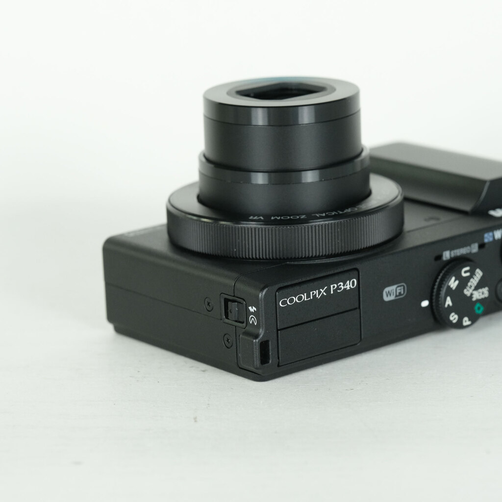 Nikon COOLPIX P340 BK ブラックの出品 | ONE SCENE（ワンシーン）