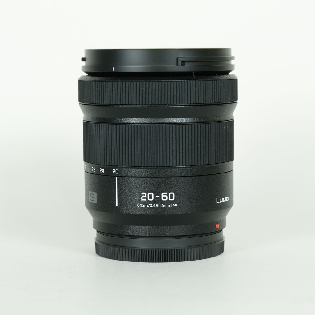 Panasonic LUMIX S 20-60mm F3.5-5.6 Panasonic LUMIX S 20-60mm F3.5-5.6