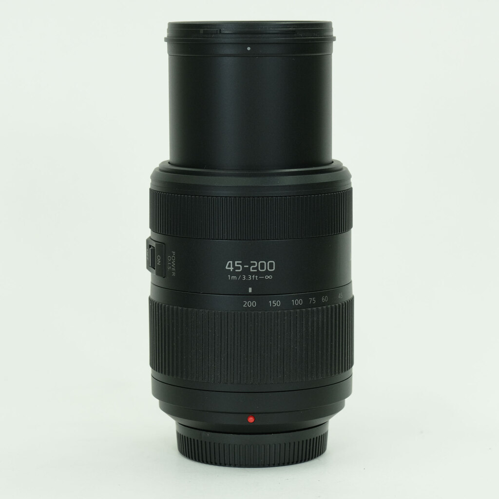 Panasonic LUMIX G VARIO 45-200mm / F4.0-5.6 II / POWER O.I.S. Panasonic LUMIX G VARIO 45-200mm / F4.0-5.6 II / POWER O.I.S.