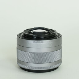 Canon EF-M15-45mm F3.5-6.3 IS STM