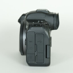 Canon EOS R6 Canon EOS R6