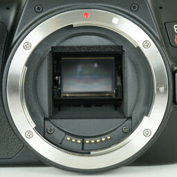 Canon EOS Kiss X10 Canon EOS Kiss X10