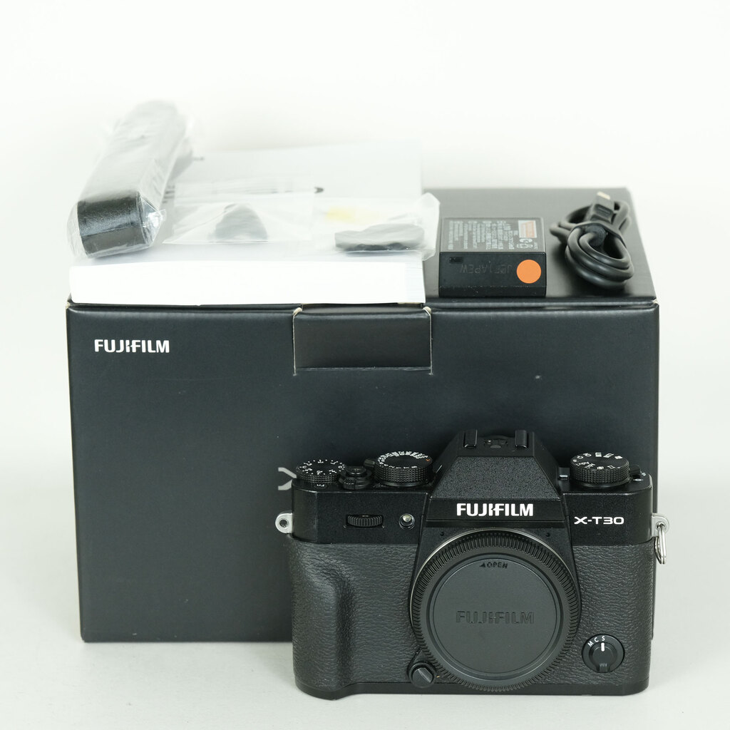 FUJIFILM X-T30 FUJIFILM X-T30