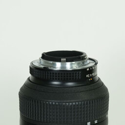 Nikon AF-S ED 28-70mm F2.8 D ブラック