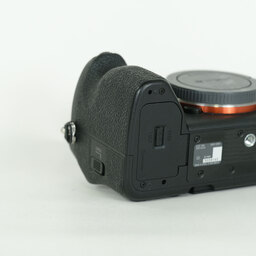 SONY α7 IV(ILCE-7M4) SONY α7 IV(ILCE-7M4)