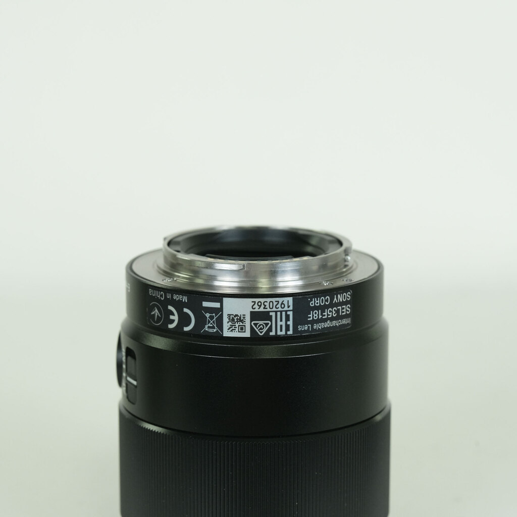 SONY FE 35mm F1.8 SEL35F18F SONY FE 35mm F1.8 SEL35F18F