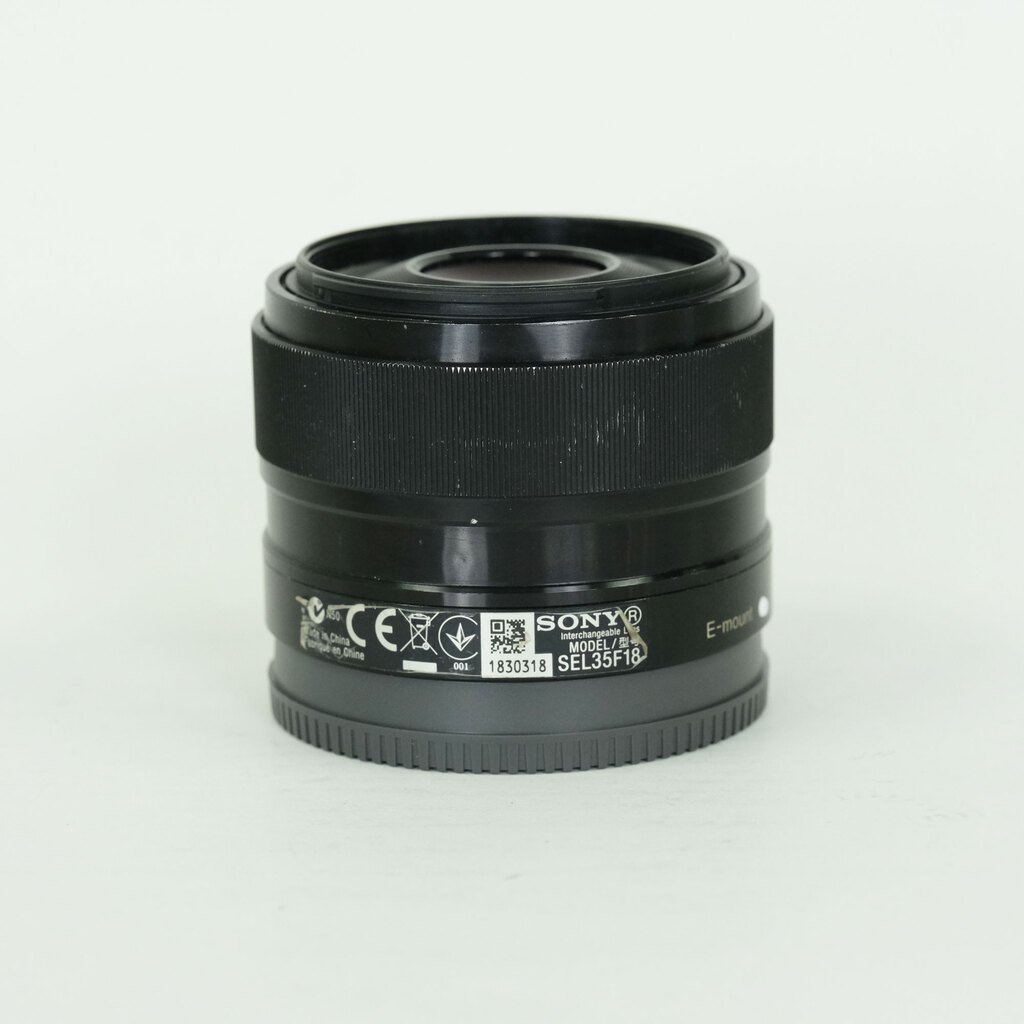 SONY E 35mm F1.8 OSS SEL35F18