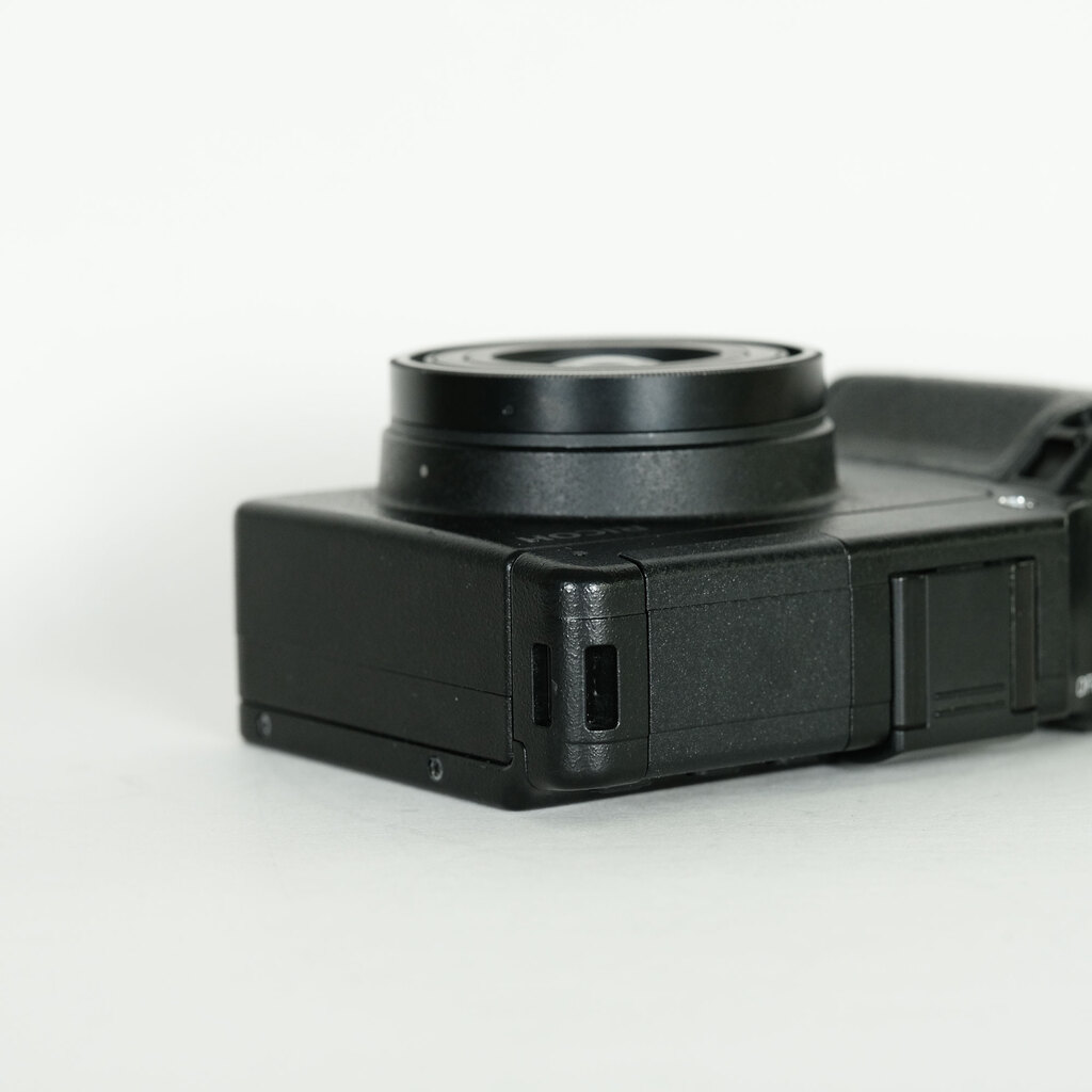 RICOH GXR+S10 KIT ※24-72mmF2.5-4.4の出品 | ONE SCENE（ワンシーン）