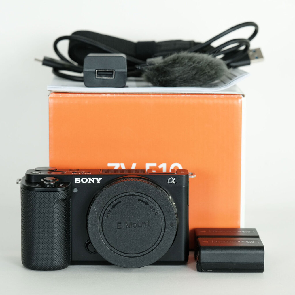 SONY VLOGCAM ZV-E10