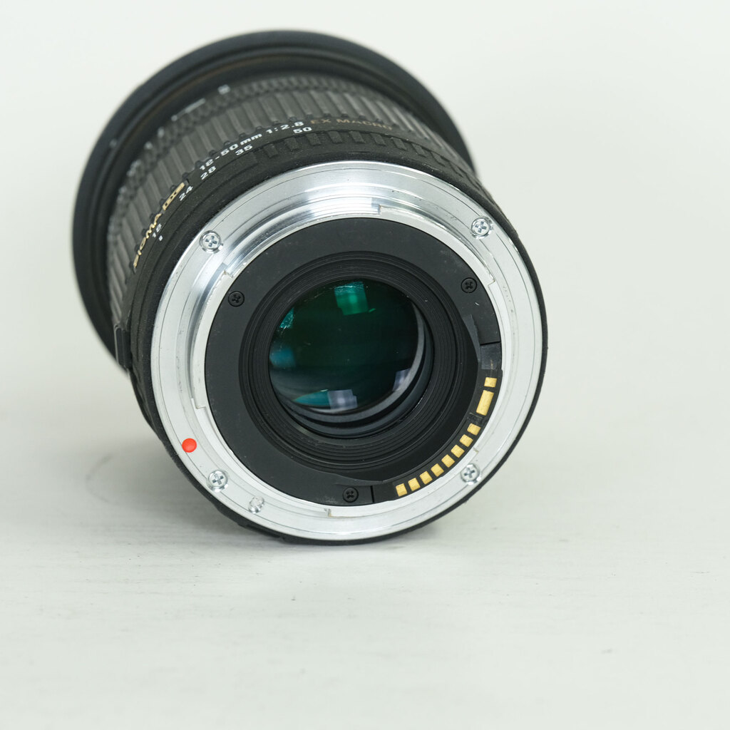 SIGMA 17-50mm F2.8 EX DC OS HSM (キヤノンEF用)