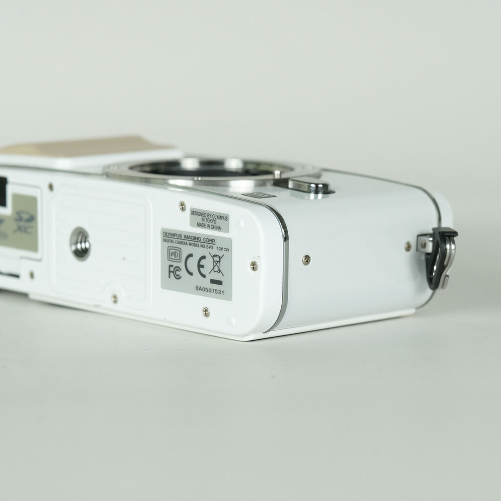 OLYMPUS PEN E-P3 ボディ ホワイトの出品 | ONE SCENE（ワンシーン）