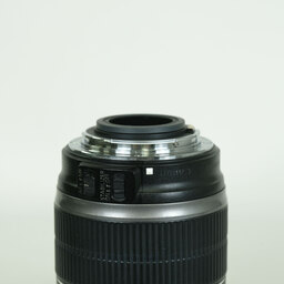 Canon EF-S18-200mm F3.5-5.6 IS