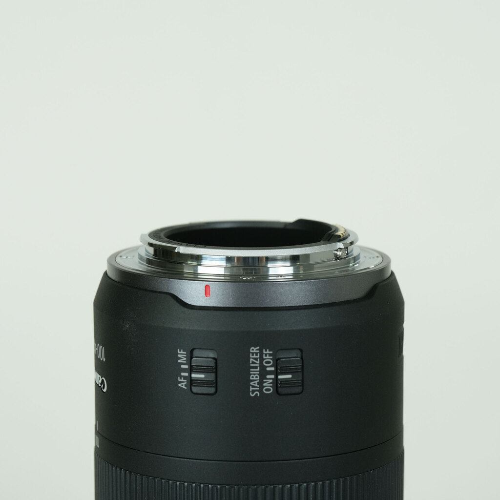 Canon RF100-400mm F5.6-8 IS USM Canon RF100-400mm F5.6-8 IS USM