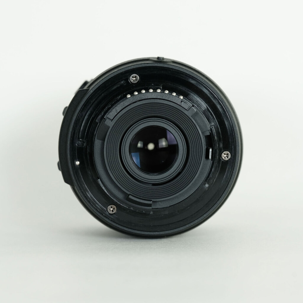Nikon AF-S DX NIKKOR 18-55mm f3.5-5.6G VR II