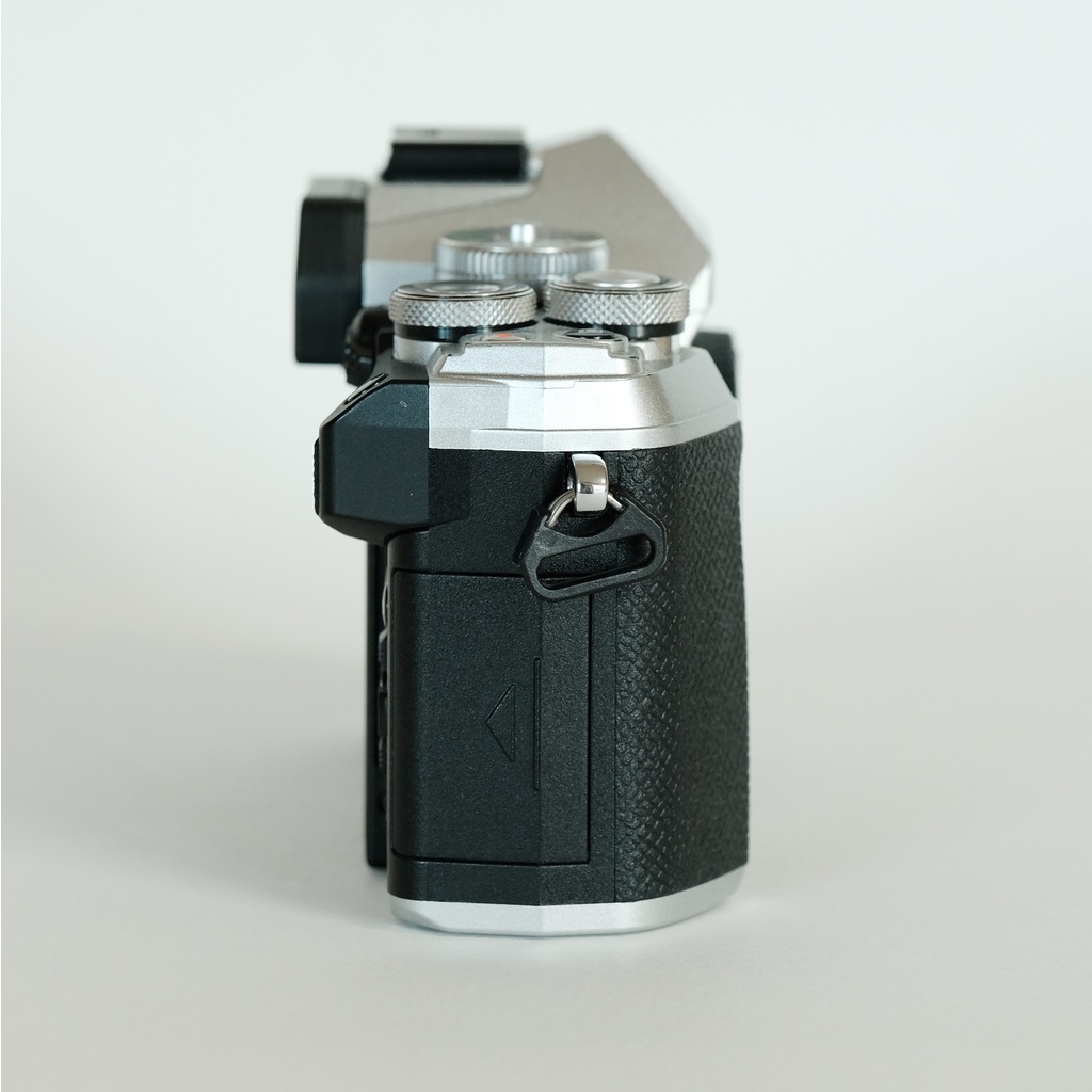 OLYMPUS OM-D E-M5 Mark III