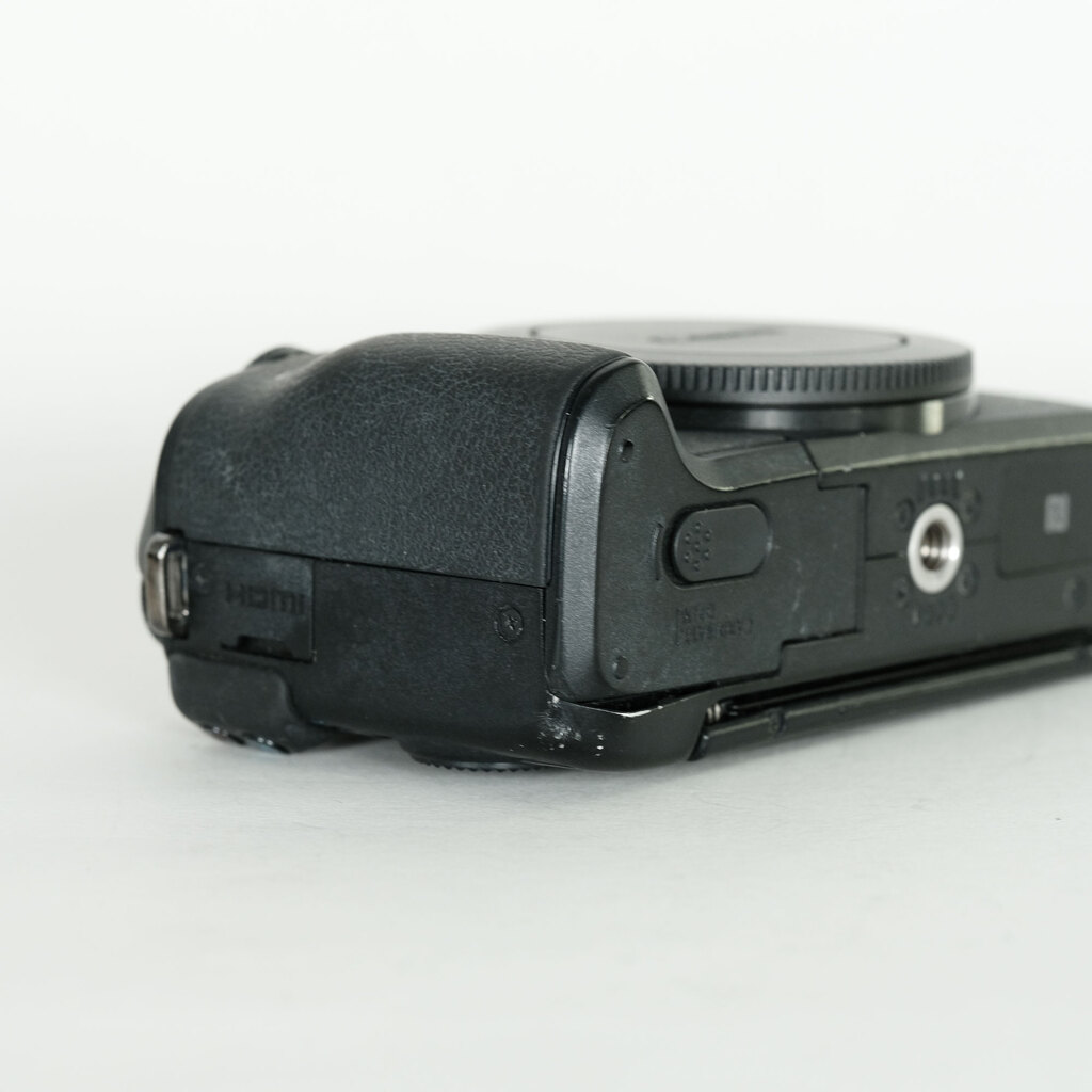 Canon EOS M3 ボディEVFキット ブラック