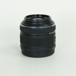 OLYMPUS M.ZUIKO DIGITAL 14-42mm F3.5-5.6IIR ブラック OLYMPUS M.ZUIKO DIGITAL 14-42mm F3.5-5.6IIR ブラック