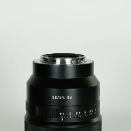 SONY Distagon T* FE 35mm F1.4 ZA SEL35F14Z