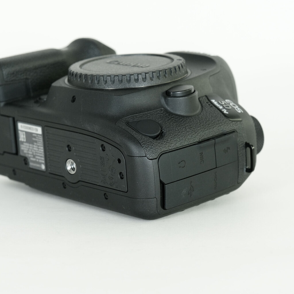 Canon EOS 5D Mark IV