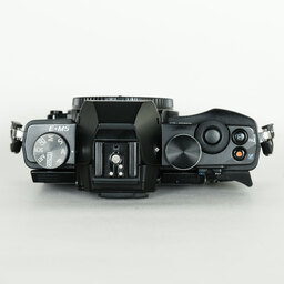 OLYMPUS OM-D E-M5 ボディ ブラック