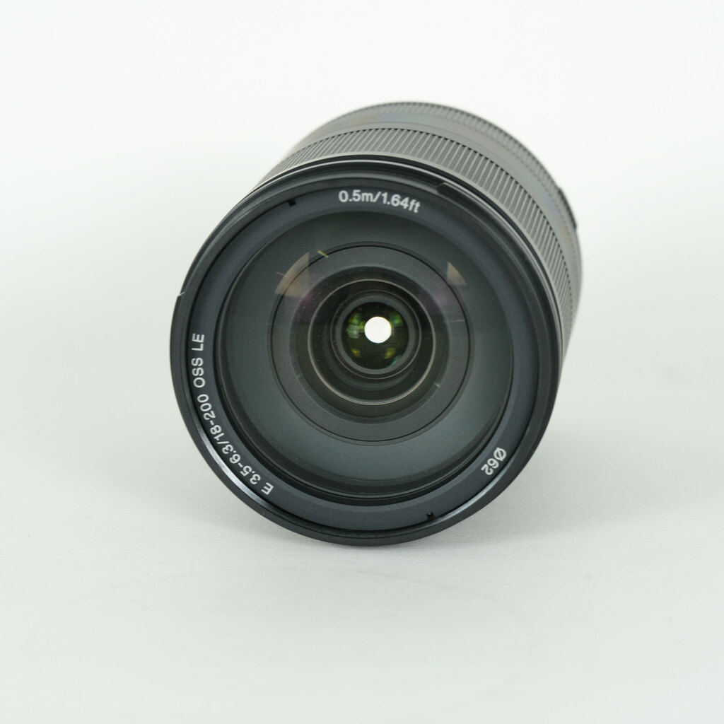 SONY E18-200mm F3.5-6.3 OSS LE SEL18200LE SONY E18-200mm F3.5-6.3 OSS LE SEL18200LE