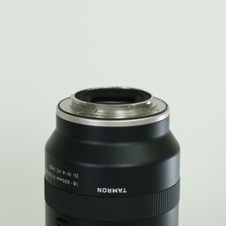 TAMRON 18-300mm F/3.5-6.3 Di III-A VC VXD (Model B061) [ソニーE用]