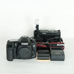 Canon EOS 7D Mark II