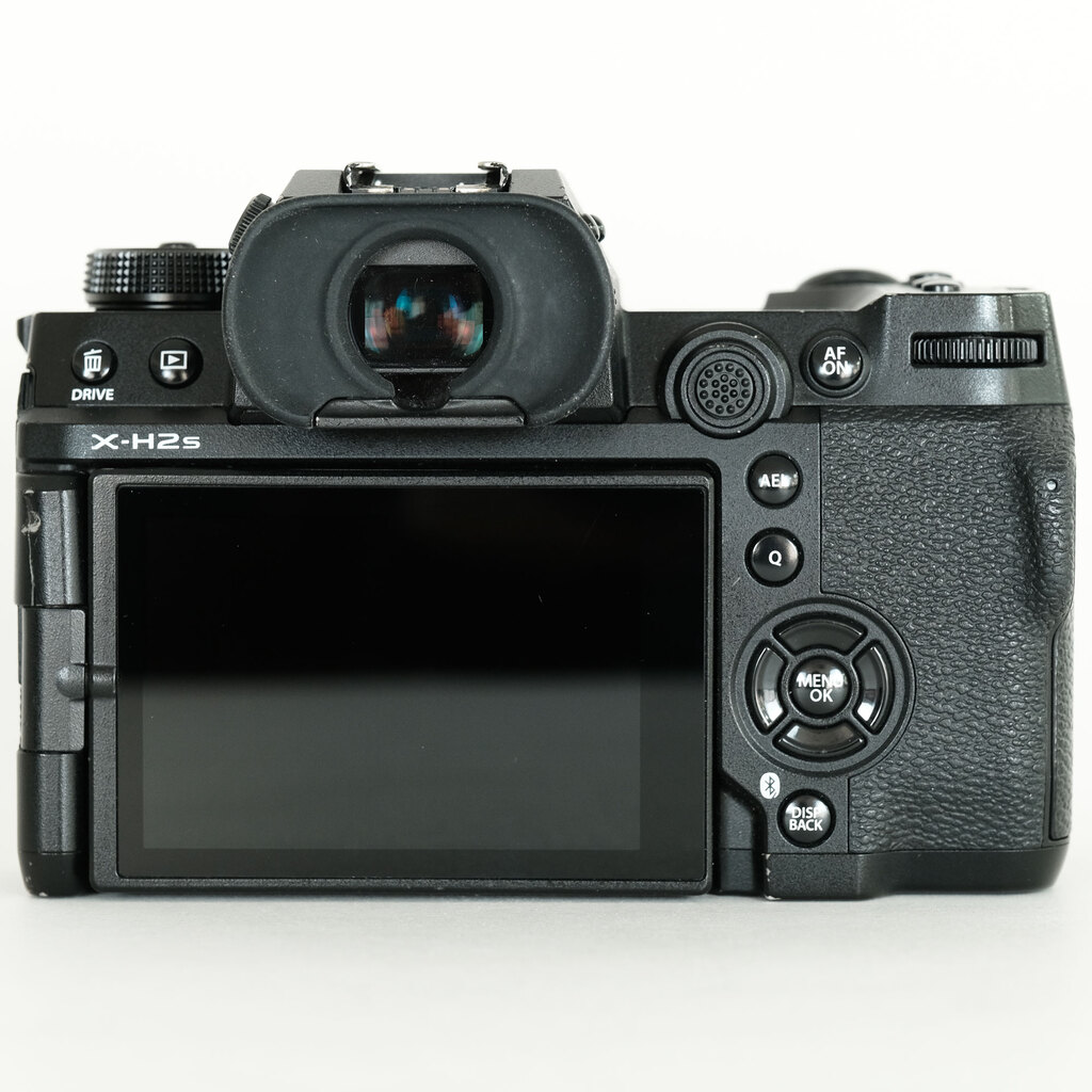 FUJIFILM X-H2S