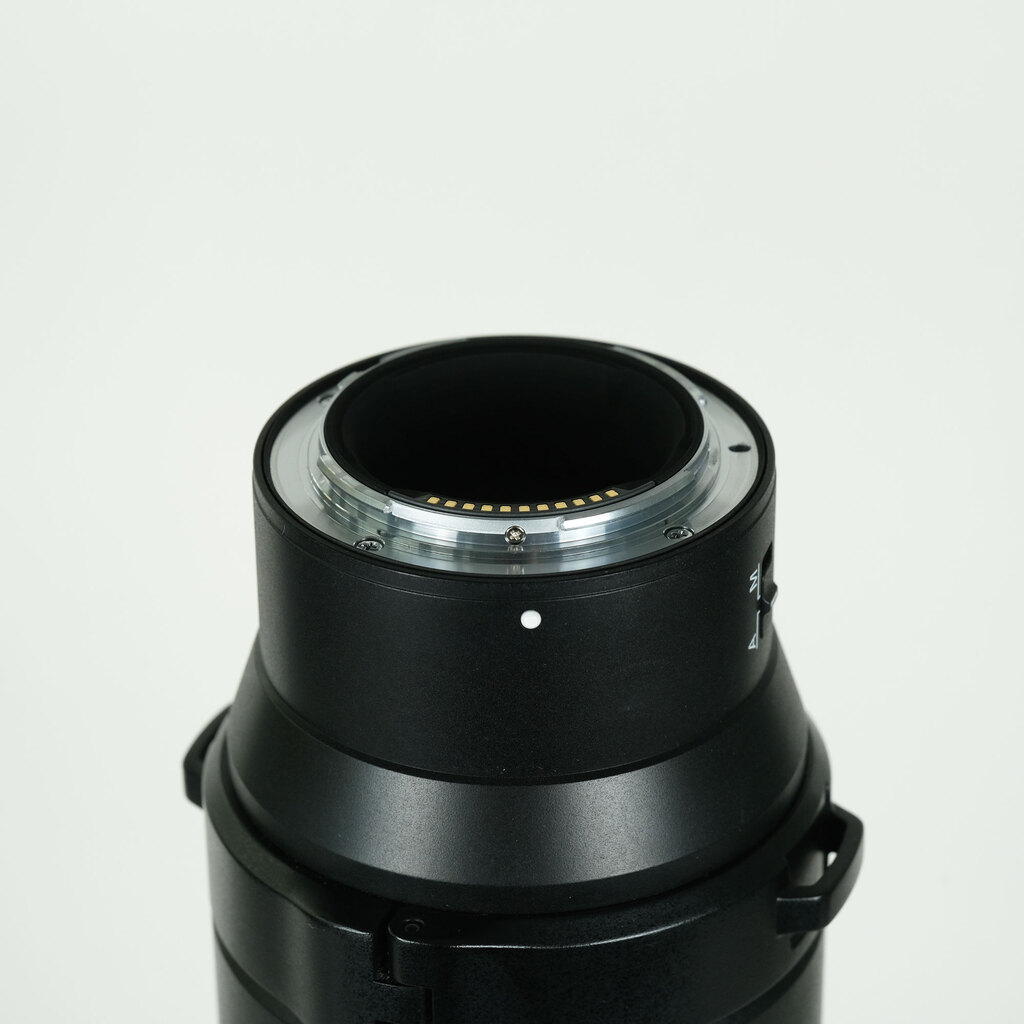 Nikon NIKKOR Z 180-600mm f/5.6-6.3 VR Nikon NIKKOR Z 180-600mm f/5.6-6.3 VR
