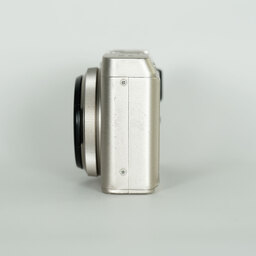 FUJIFILM XF10 シャンパンゴールド