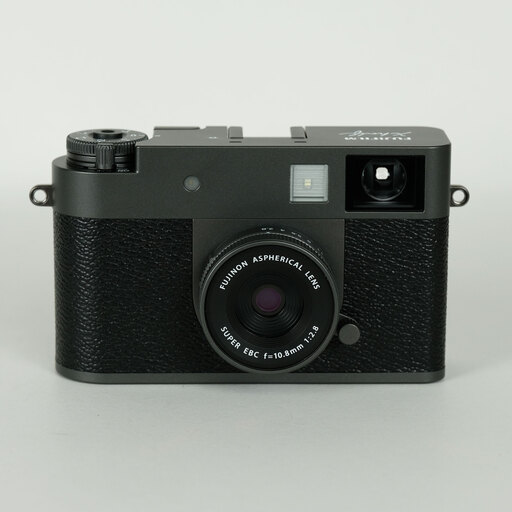 FUJIFILM X half X-HF1