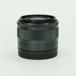 Canon EF-M15-45mm F3.5-6.3 IS STM Canon EF-M15-45mm F3.5-6.3 IS STM