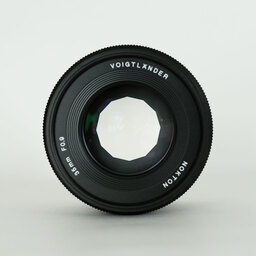 Voigtlander NOKTON 35mm F0.9 aspherical [フジフイルムX用]