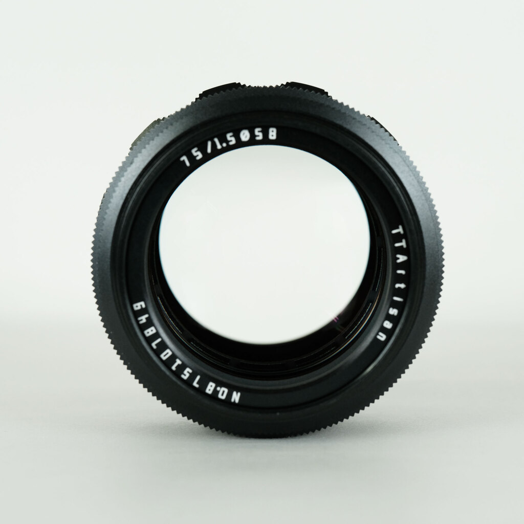 TTArtisan 75mm F1.5 ぐるぐるボケレンズ [M42用]