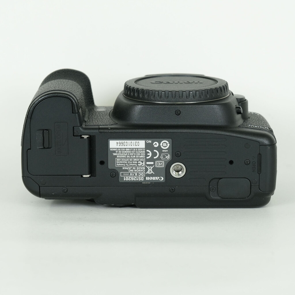 Canon EOS 5D MarkII ボディ Canon EOS 5D MarkII ボディ