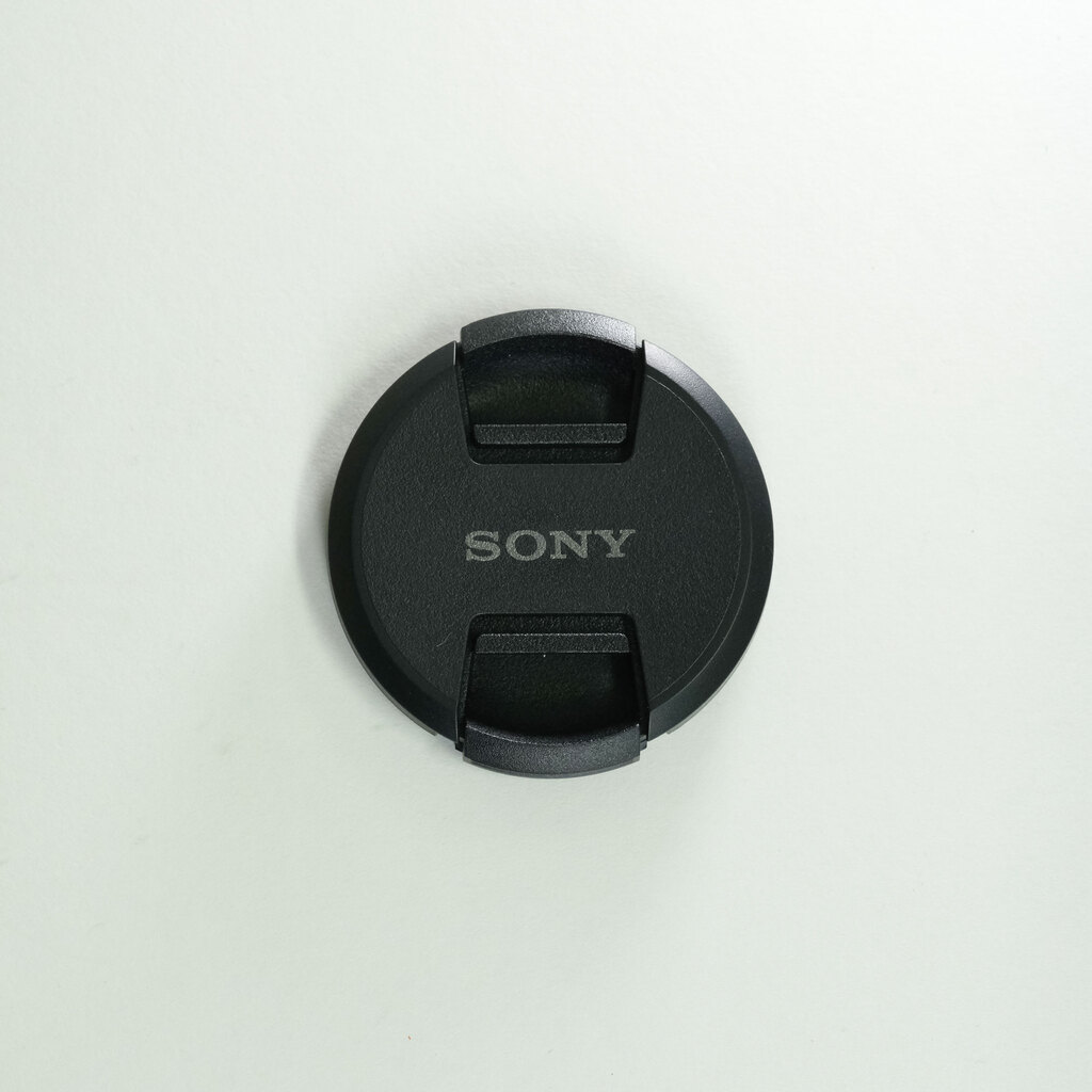 SONY E 20mm F2.8 SEL20F28