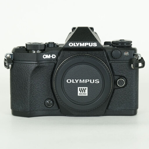 OLYMPUS OM-D E-M5 Mark II