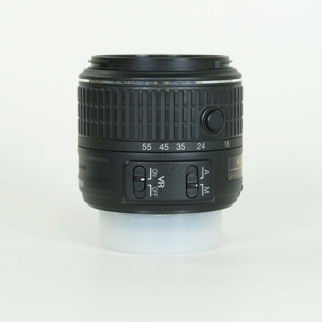 Nikon AF-S DX NIKKOR 18-55mm f3.5-5.6G VR II