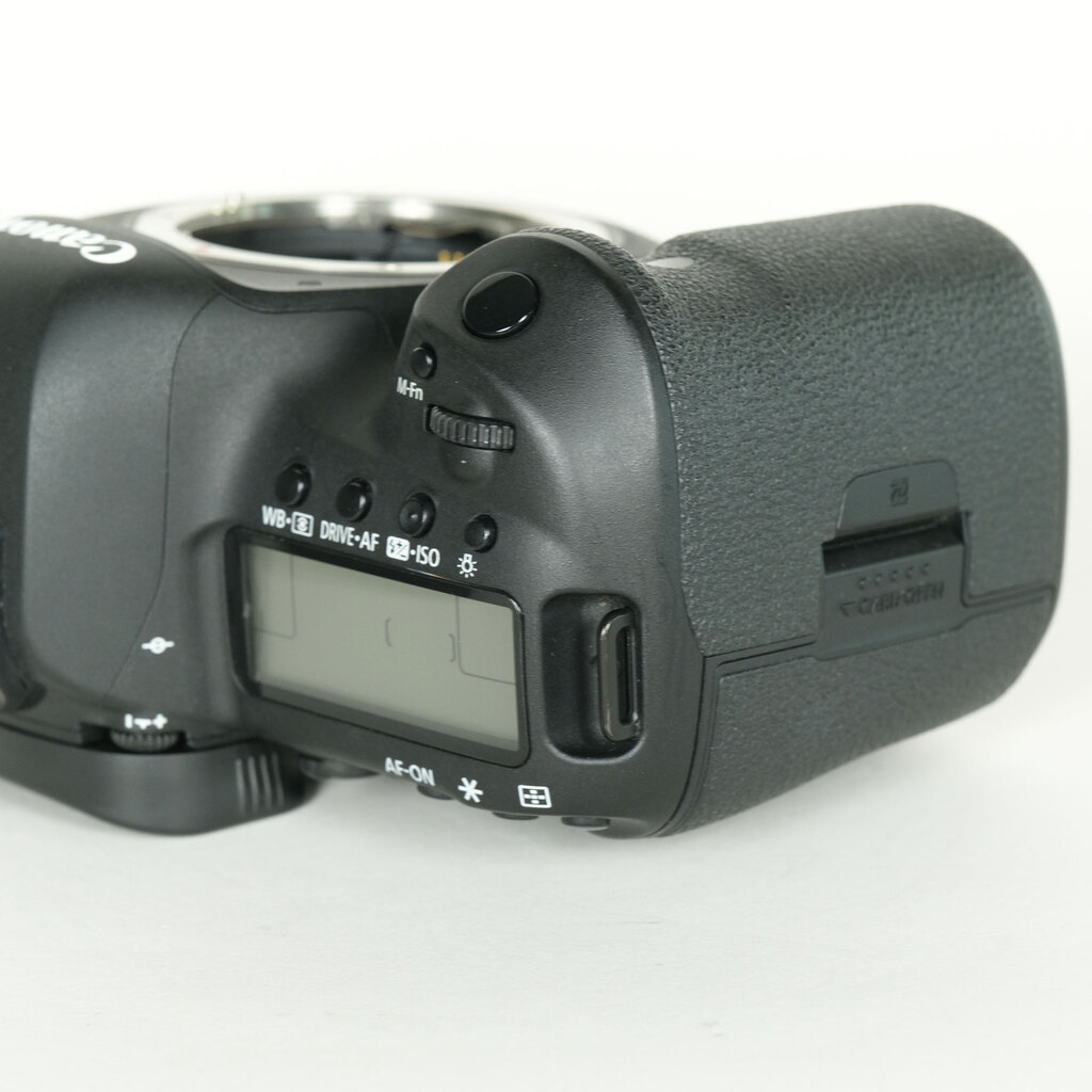 Canon EOS 5D Mark IV Canon EOS 5D Mark IV