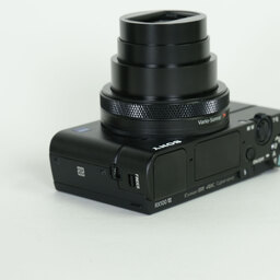 SONY Cyber-shot DSC-RX100M7 SONY Cyber-shot DSC-RX100M7