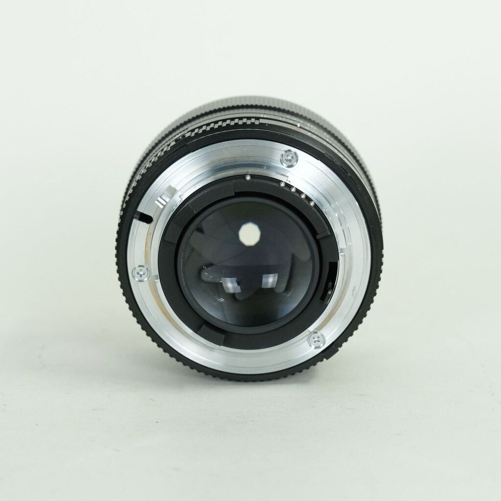 Carl Zeiss Planar T* 50mm F1.4 ZF.2 [ニコンF用]