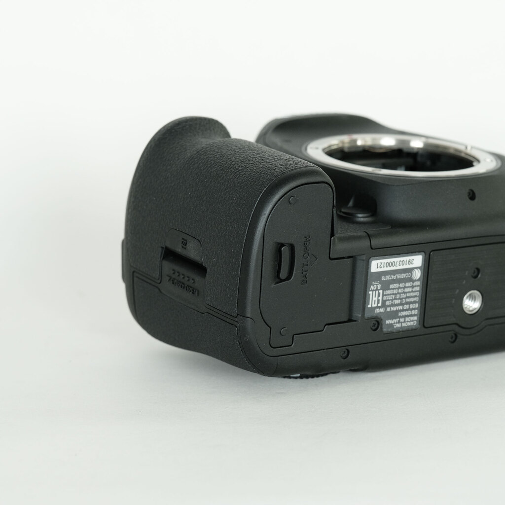 Canon EOS 5D Mark IV