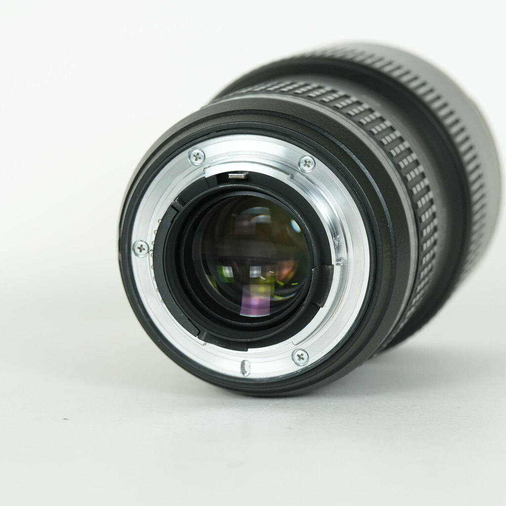 Nikon AF-S NIKKOR 16-35mm F4 G ED VR Nikon AF-S NIKKOR 16-35mm F4 G ED VR