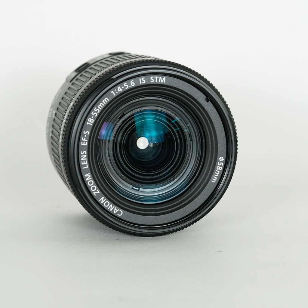 Canon EF-S18-55mm F4-5.6 IS STM