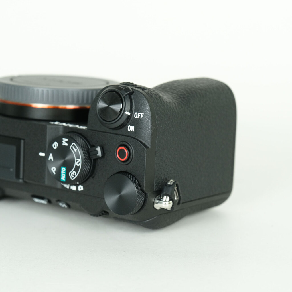 SONY α7C II(ILCE-7CM2) SONY α7C II(ILCE-7CM2)