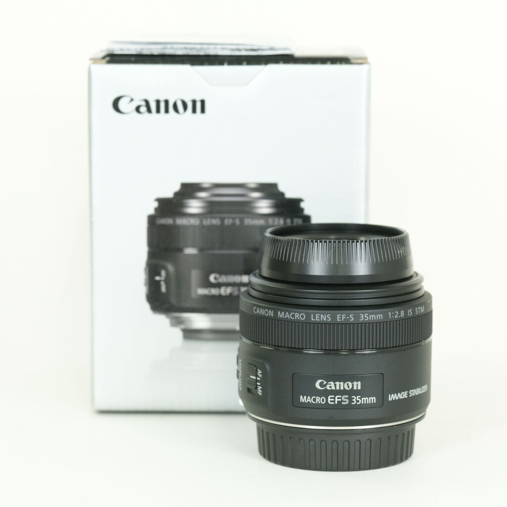 Canon EF-S35mm F2.8 マクロ IS STM
